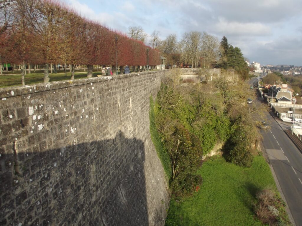 Les remparts de la citadelle