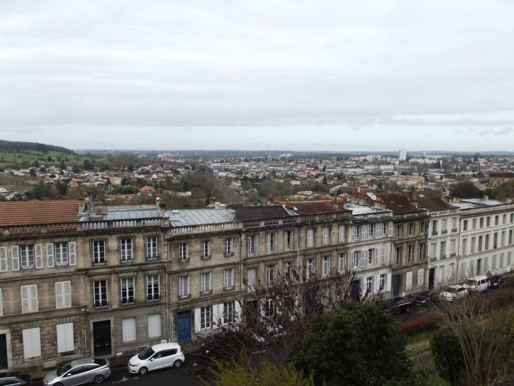 Vers l'ouest de la colline