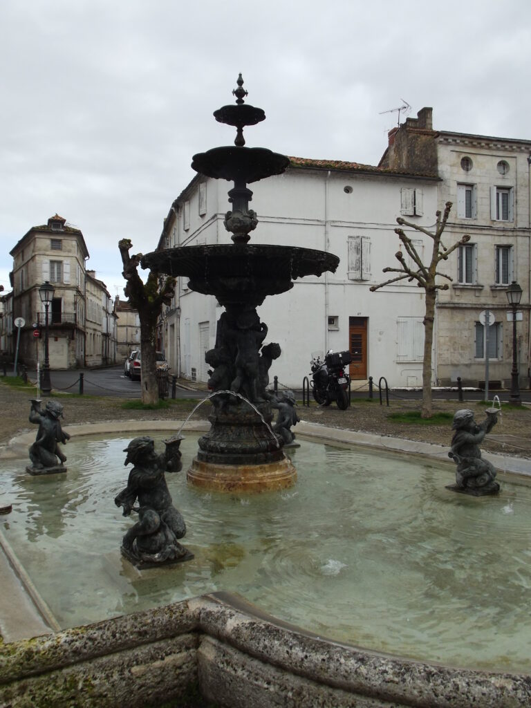 Fontaine de la Place du Minage